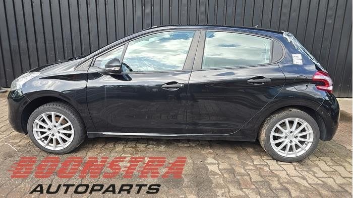 Aile avant gauche d'un Peugeot 208 (KTV), -, 3 mois de garantie, Utilisé, -