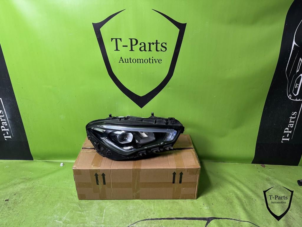 mercedes cla koplamp rechts A1189068400, Auto-onderdelen, Gebruikt, Mercedes-Benz AG, Mercedes-Benz, Mercedesstrasse 120
70372  Stuttgart, DE