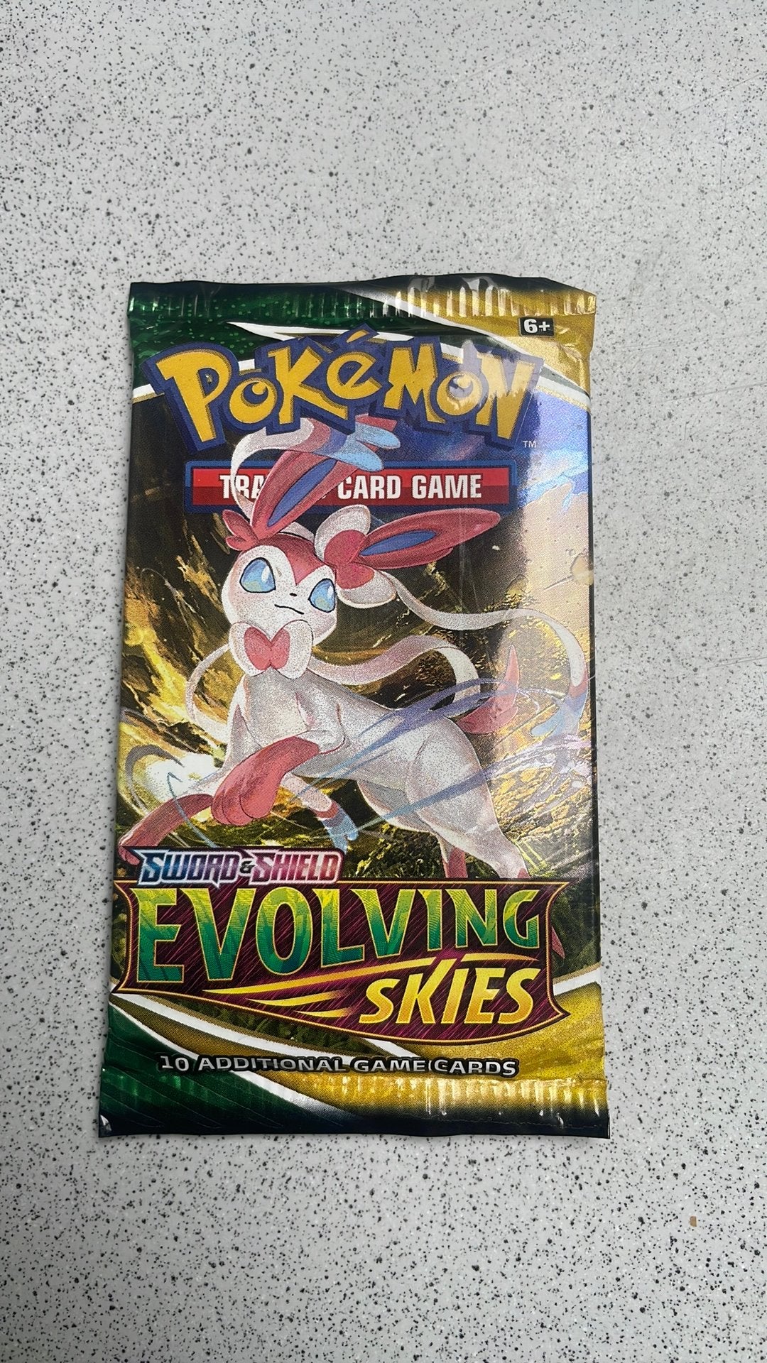Boosterpack Evolving Skies, Hobby en Vrije tijd, Verzamelkaartspellen | Pokémon, Ophalen of Verzenden, Zo goed als nieuw