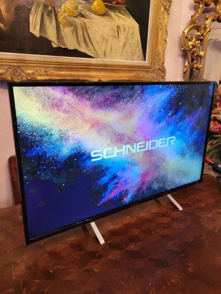 Télévision Led Schneider 108 cm , état neuf. USB etc, Enlèvement, LED