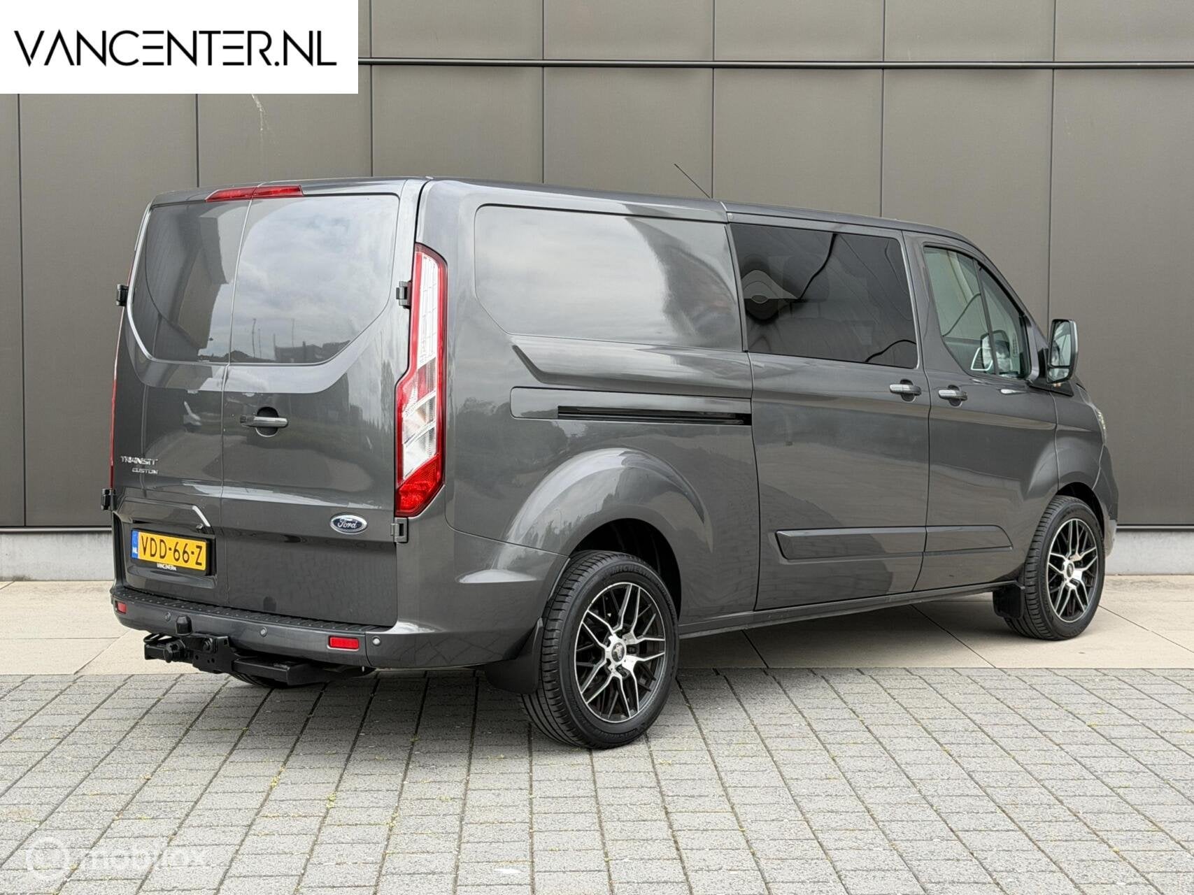 Ford Transit Custom 2.0 TDCI 130PK L2 DC Apple Carplay 2 Sch, Argent ou Gris, Achat, Euro 6, Boîte manuelle