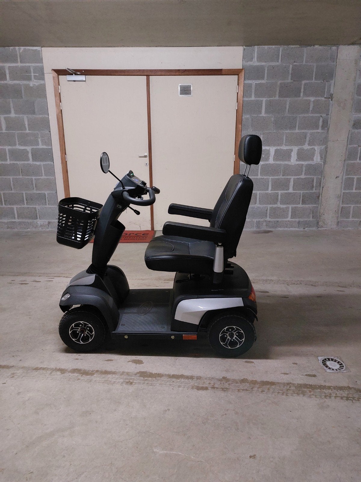 SCOOTMOBIEL INVACARE ORION METRO, Diversen, Brommobielen en Scootmobielen, Ophalen, Invacare
