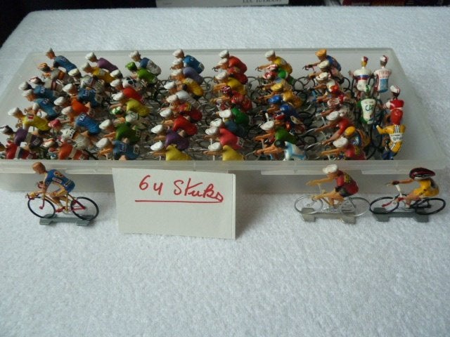 Anciens cyclistes miniatures, Raleigh, Lotto, Mercatone-Uno,, Enlèvement ou Envoi, Autres types