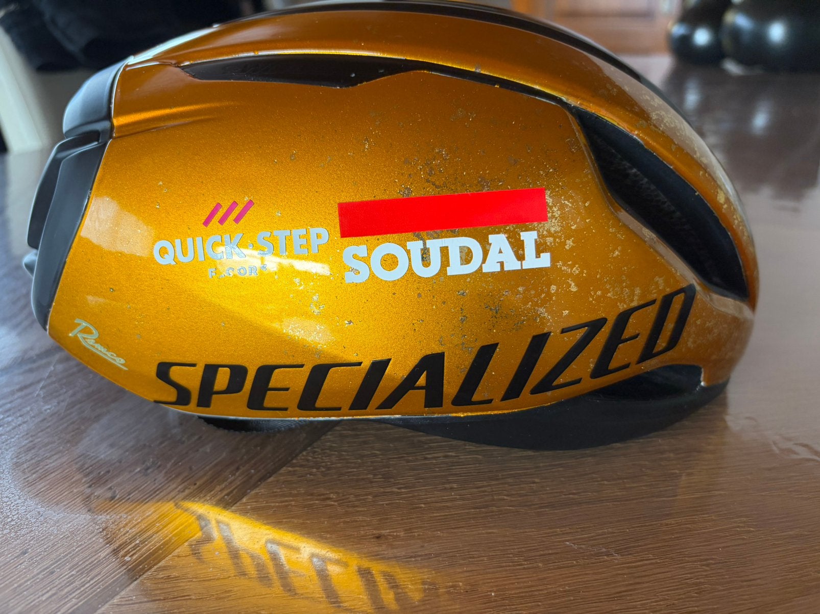 Gouden helm remco evenepoel, Ophalen, Zo goed als nieuw
