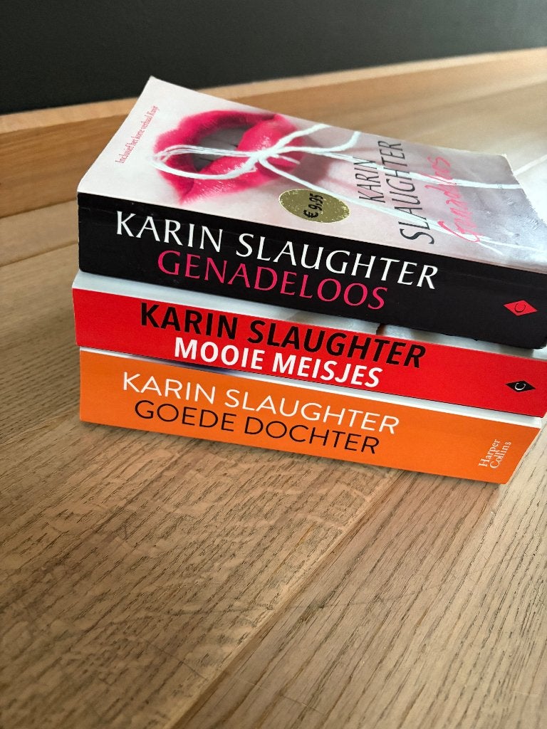 3 boeken Karin Slaughter, Ophalen, Zo goed als nieuw