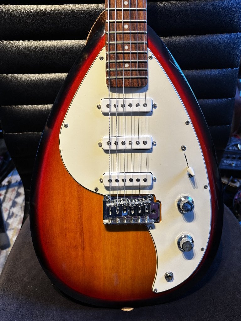 Vox MK III Teardrop, Musique & Instruments, Enlèvement ou Envoi, Comme neuf, Solid body, Autres marques