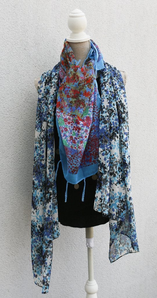 Lot de 2 jolis foulards, B.R.I.E.F.I.N.G., Enlèvement ou Envoi, Comme neuf, Écharpe