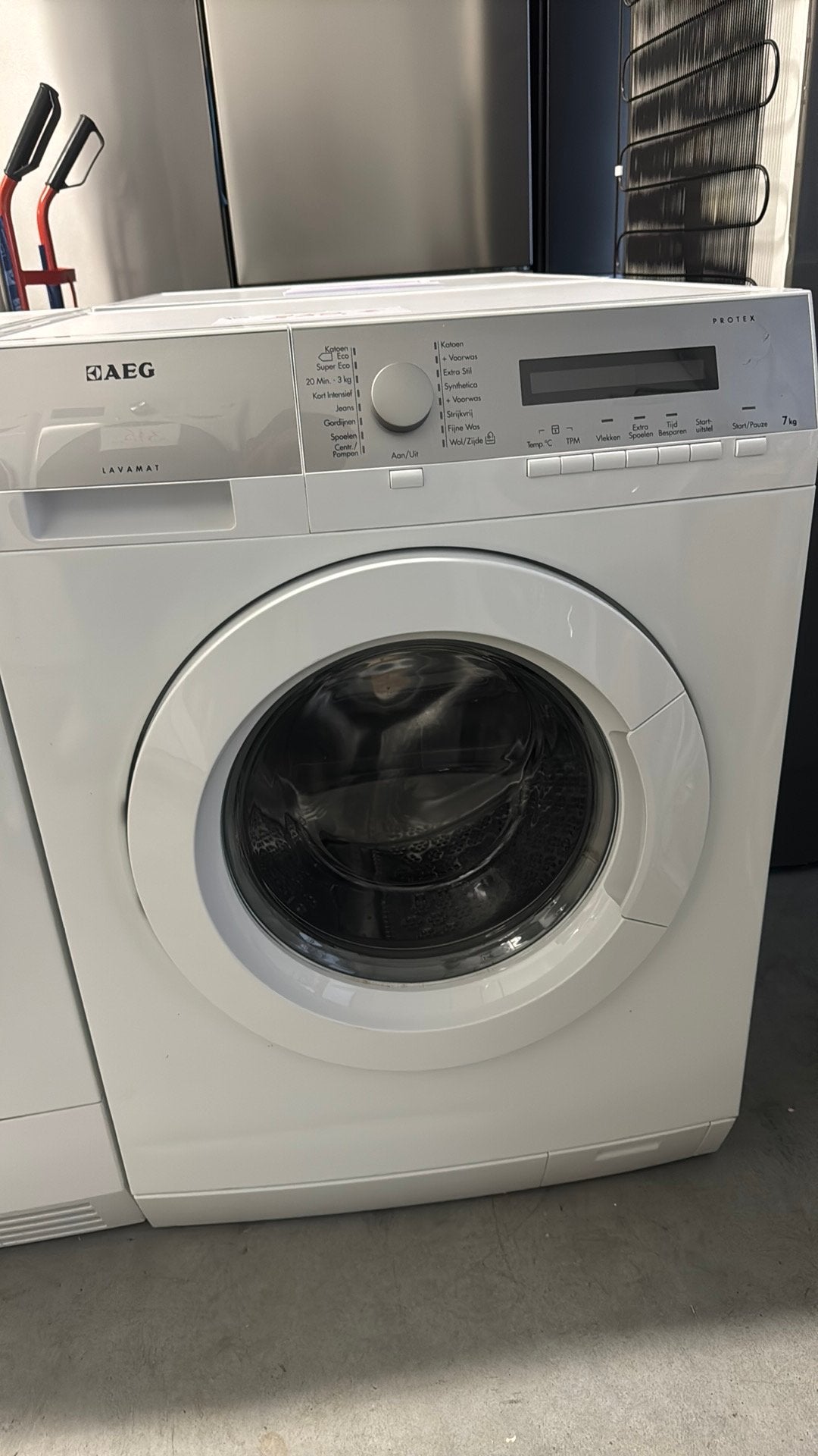 Machine a laver AEG, 1200 à 1600 tours, 6 à 8 kg, Aeg, Comme neuf