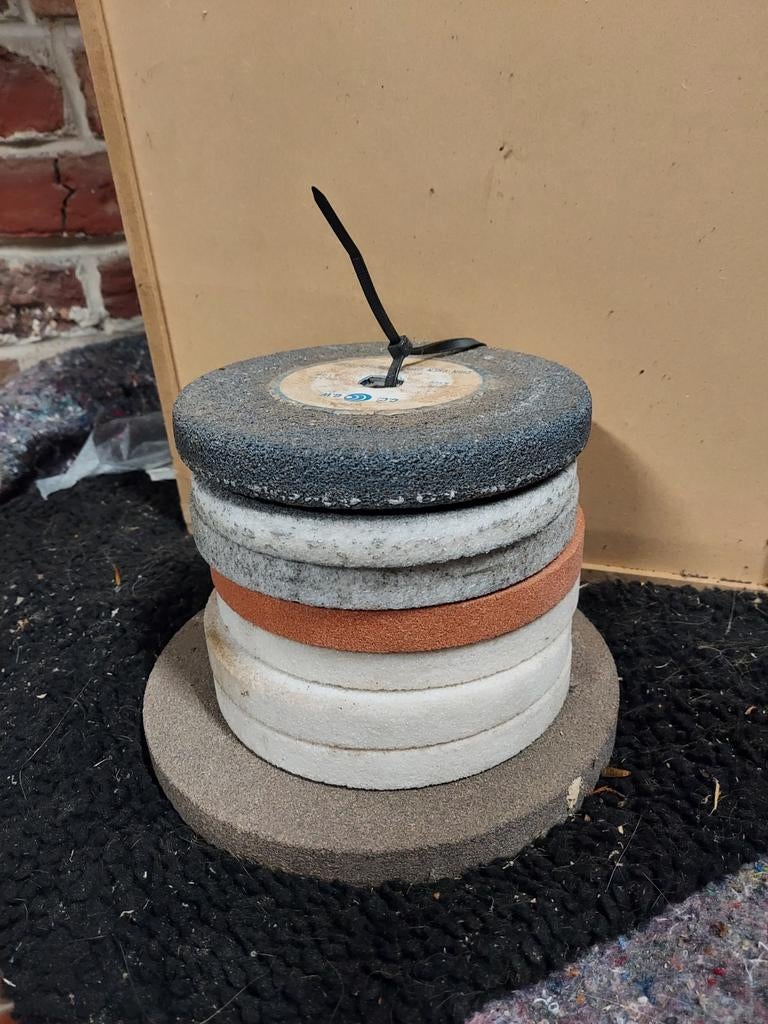 à vendre meules pour touret à meuler, Enlèvement
