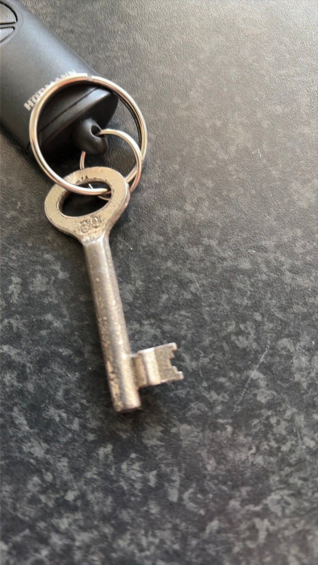 Gezocht: exact dezelfde sleutel, Doe-het-zelf en Bouw, Ophalen of Verzenden, Gebruikt, Overige typen