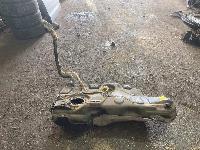 Tank van een Volkswagen Golf Sportsvan, Gebruikt, -, Volkswagen, -