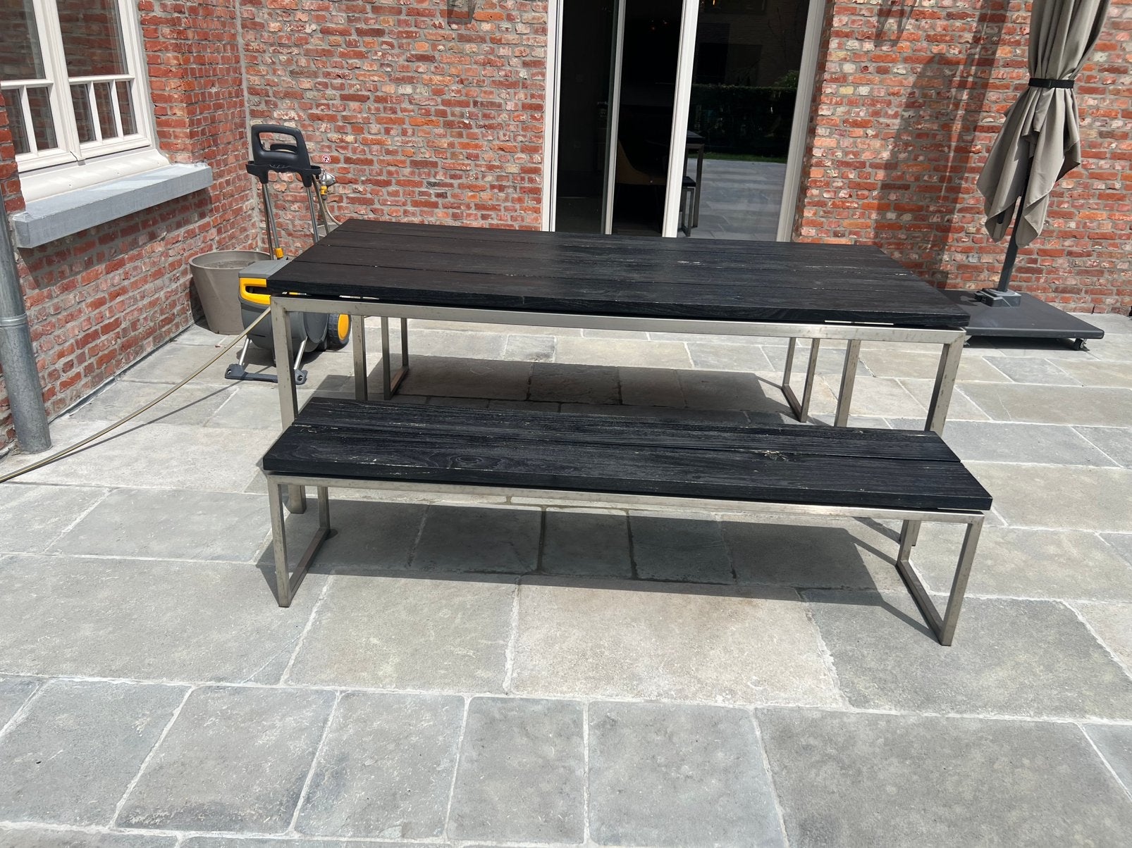 Tafel met 2 losse zitbanken, Ophalen, Zo goed als nieuw, Inox