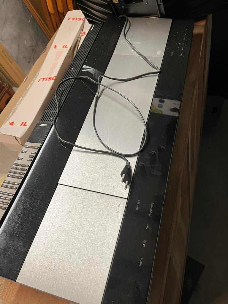 Bang & olufsen, Enlèvement, Utilisé