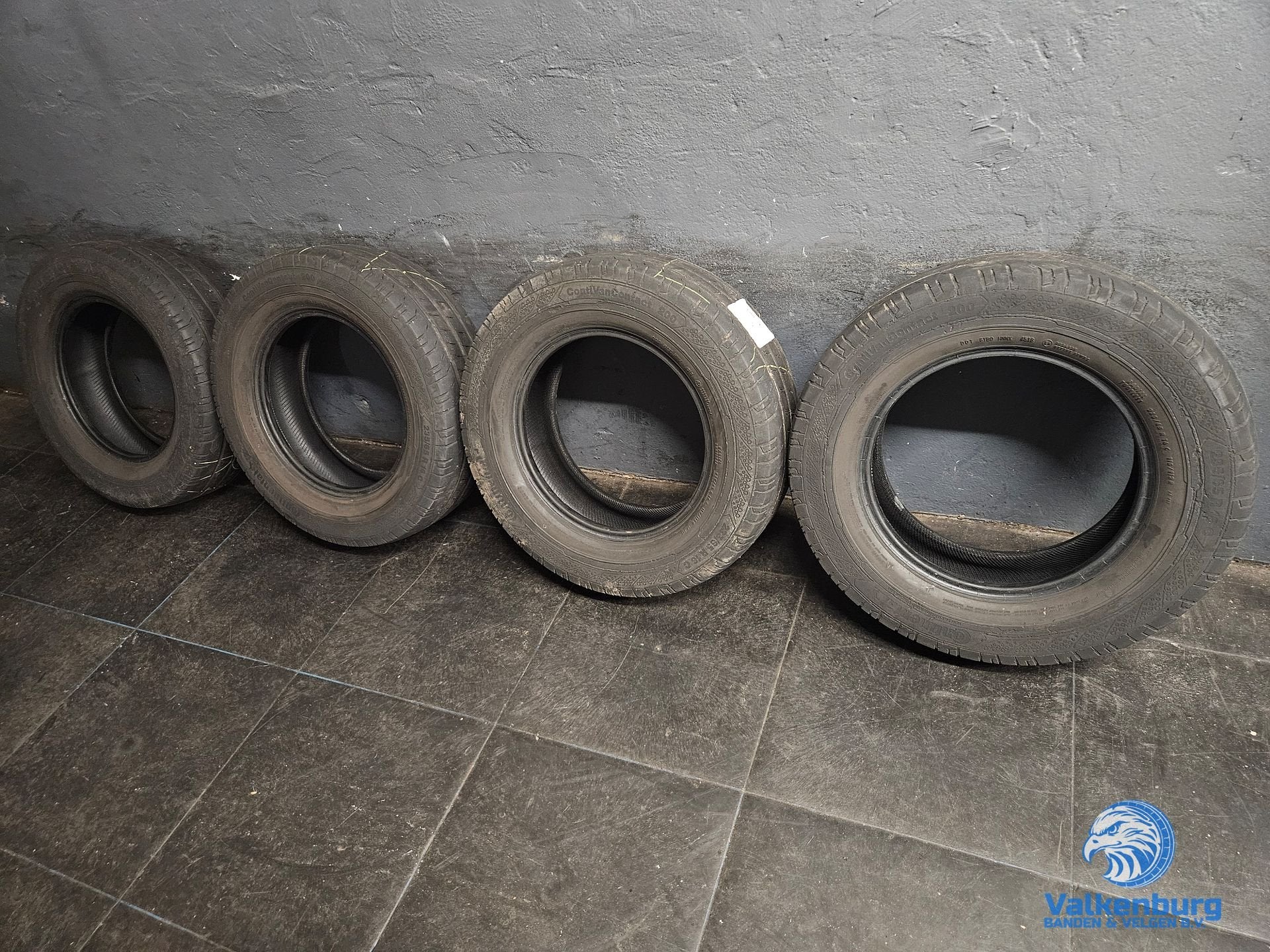6-7mm! Zomerbanden 235/65R16C Continental ContiVanContact, Auto-onderdelen, Gebruikt, -, Ophalen of Verzenden, 235 mm