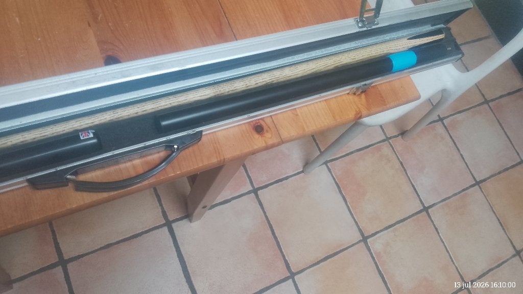 Snooker keu plus toebehoren perdon, Sport en Fitness, Biljarten en Poolen, Ophalen, Nieuw