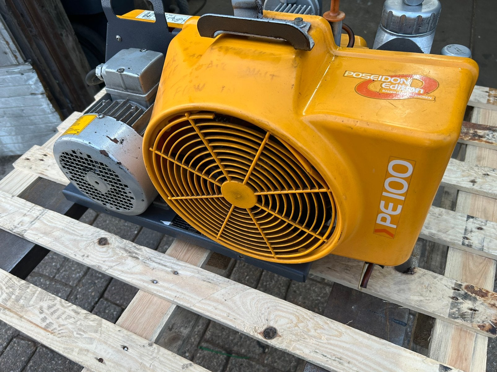 Bauer duikcompressor 330 bar hogedruk duik compressor, Ophalen of Verzenden, Zo goed als nieuw