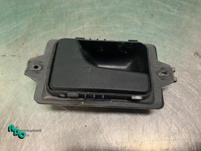 Poignée portière 4portes arrière gauche d'un BMW 3-Serie, -, 3 mois de garantie, Utilisé, -