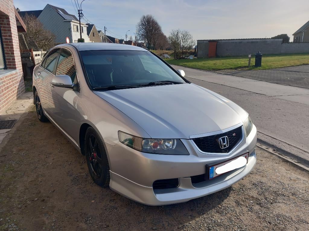 Honda Accord 2.0 vtec (leder-alcantara / carbon /...), Autos, Achat, 4 portes, Boîte manuelle, Noir