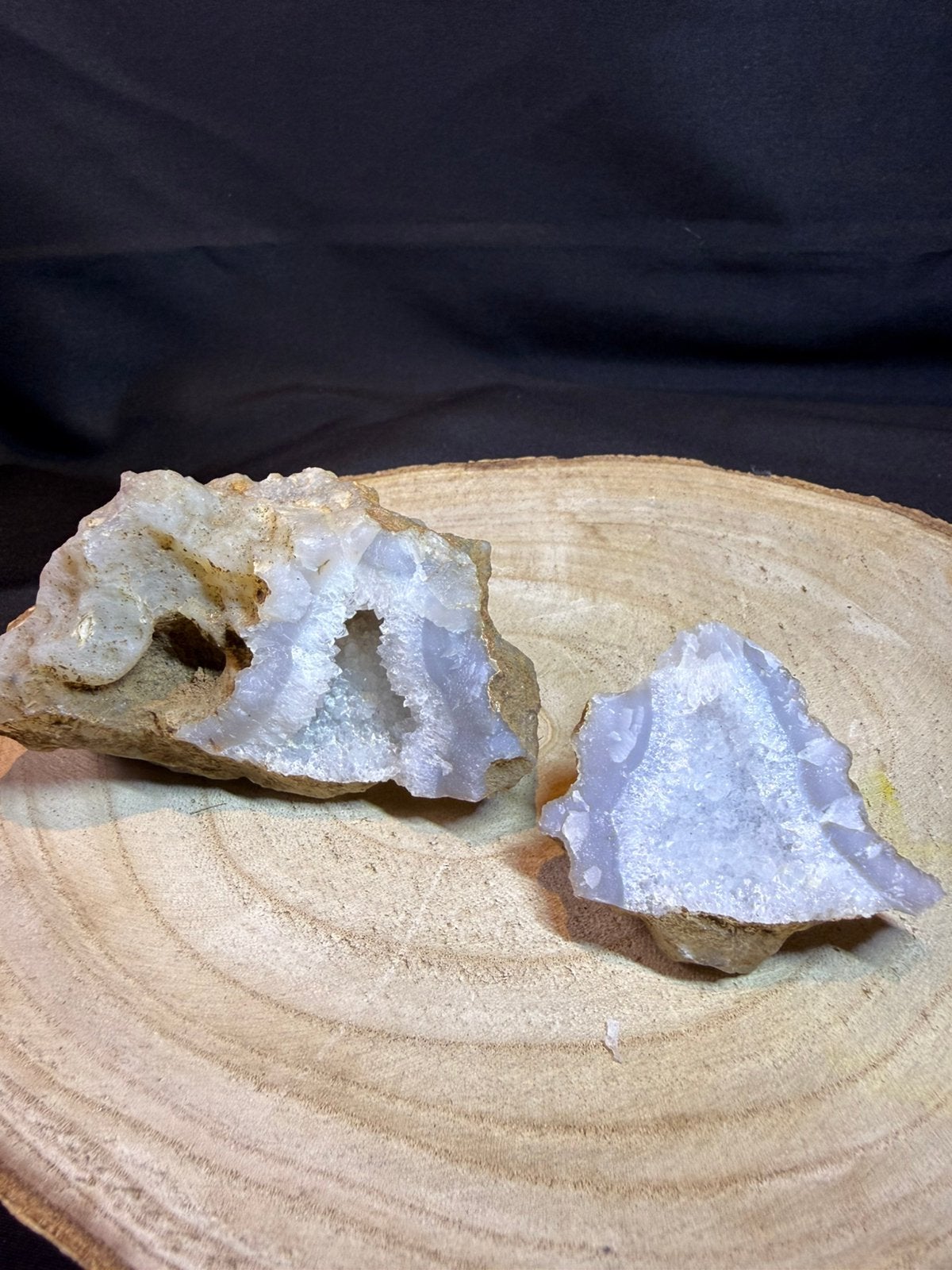 Natuurlijke bergkristalgeodes uit India – diverse maten, Verzamelen, Mineralen en Fossielen, Ophalen of Verzenden, Mineraal