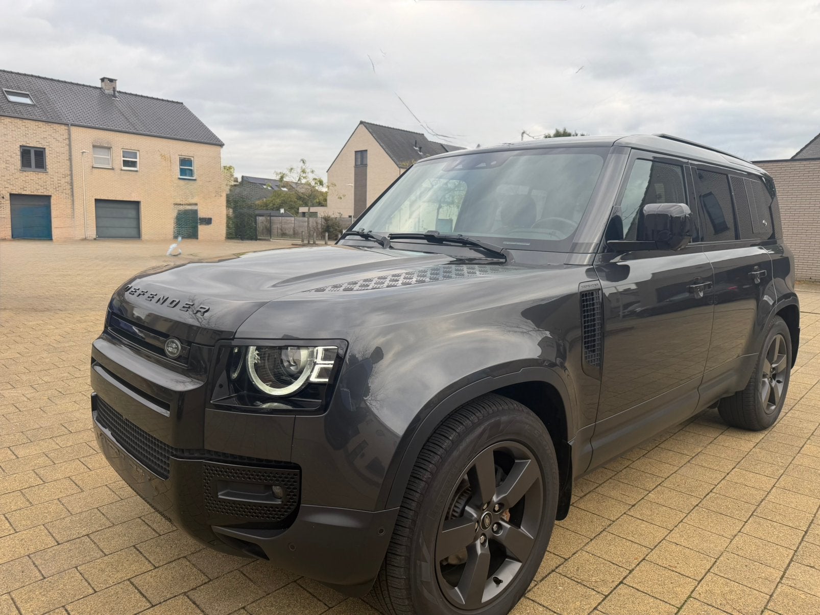 Land Rover Defender 3.0 D250 SE –Lichte Vracht–360° Camera, Cuir, Argent ou Gris, 2997 cm³, Euro 6