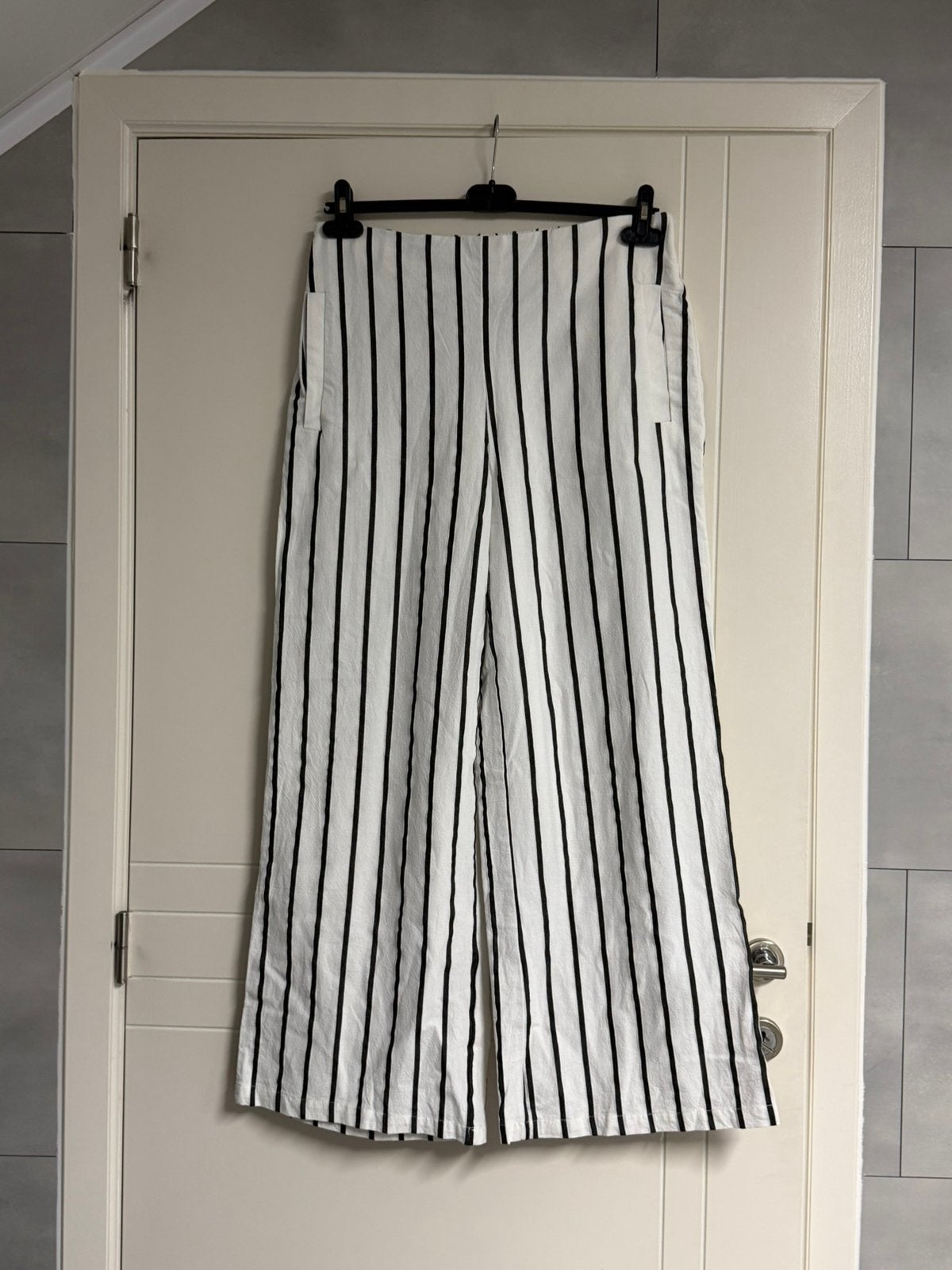 Nieuwe brede dames broek van Norah (42), Kleding | Dames, Broeken en Pantalons, Ophalen, Nieuw, Maat 42/44 (L), Lang