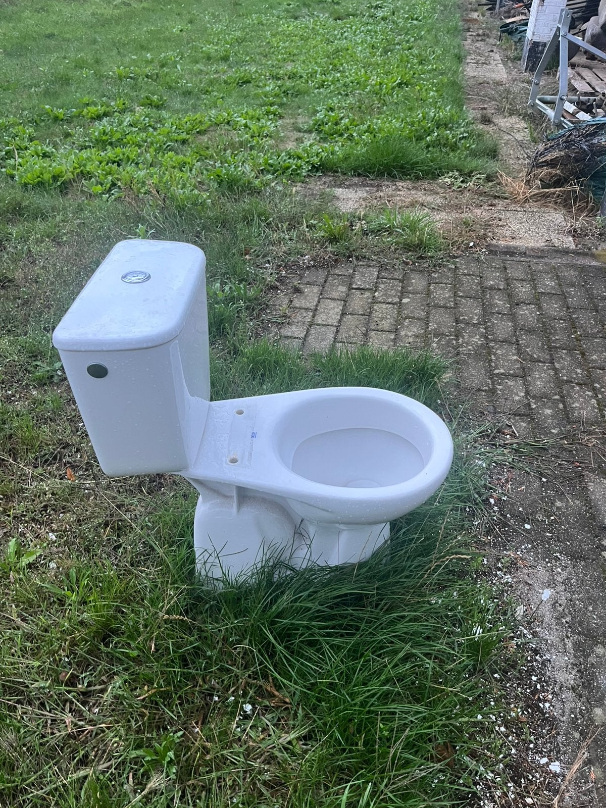 WC gratis, Enlèvement, Utilisé, Pierre
