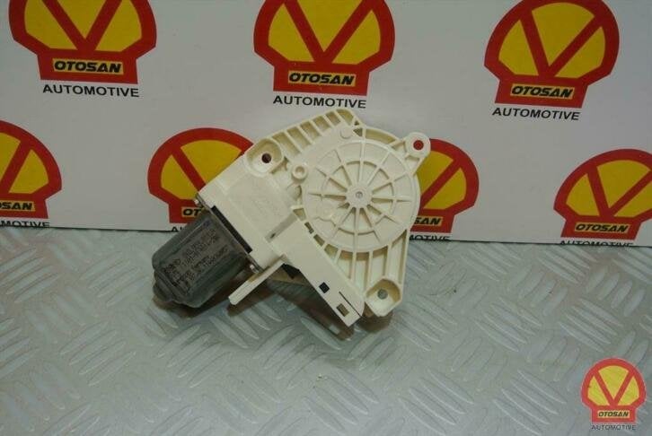 audi a4 a5 a6 a7 q7 raammotor links achter 8k0959811a, Gebruikt, AUDI AG, Auto-Union-Strasse 1
85045  Ingolstadt, DE, Audi