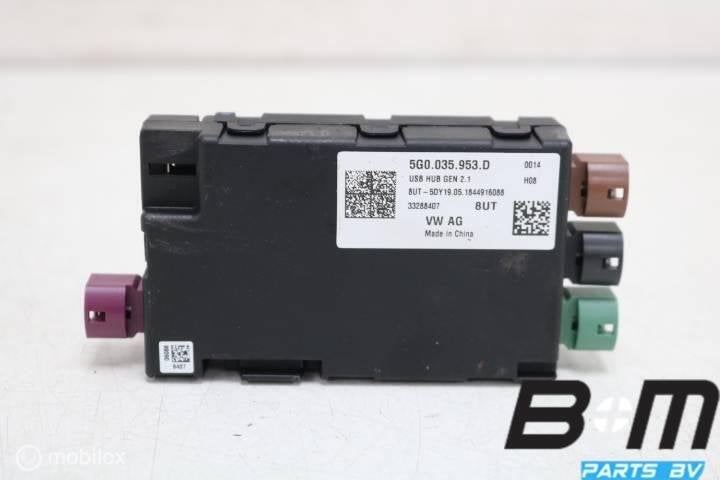 USB hub met spanningsomvormer VW Polo 2G 5G0035953D, Utilisé