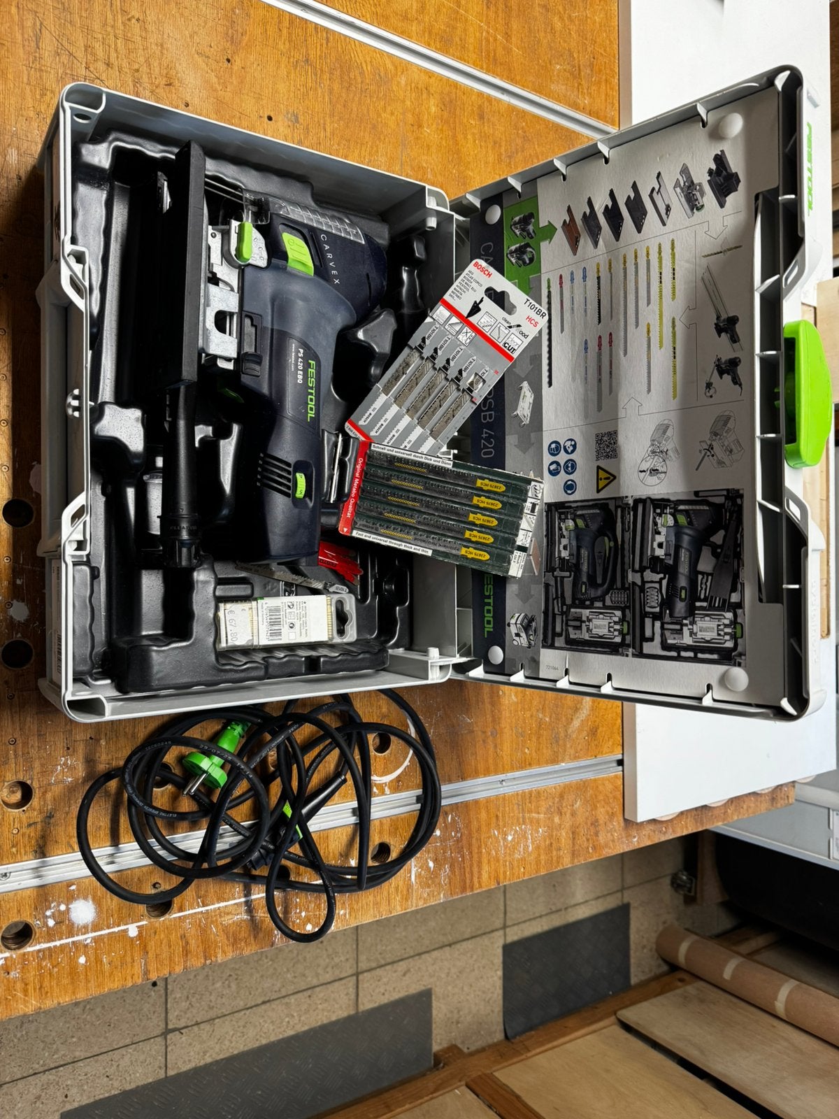 Festool wipzaag met vele toebehoren twv 150€, Ophalen, Zo goed als nieuw