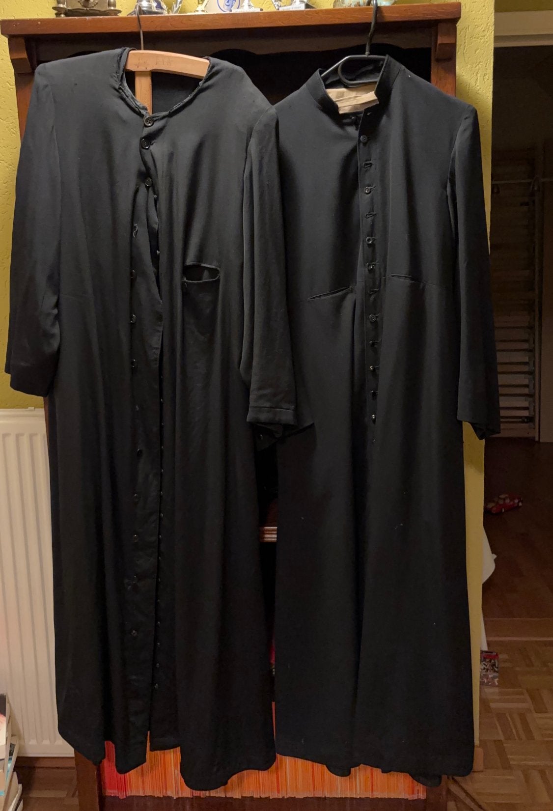 Zeer oude pastoorskledij, Antiquités & Art, Antiquités | Vêtements et Textile, Enlèvement, Hommes