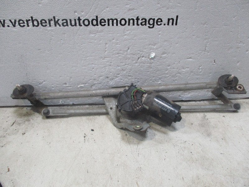MOTEUR + TRINGLERIE ESSUIE GLACE AVANT Vento (1H2), Volkswagen, Volkswagen AG, Utilisé, Kundenbetreuung@volkswagen.de