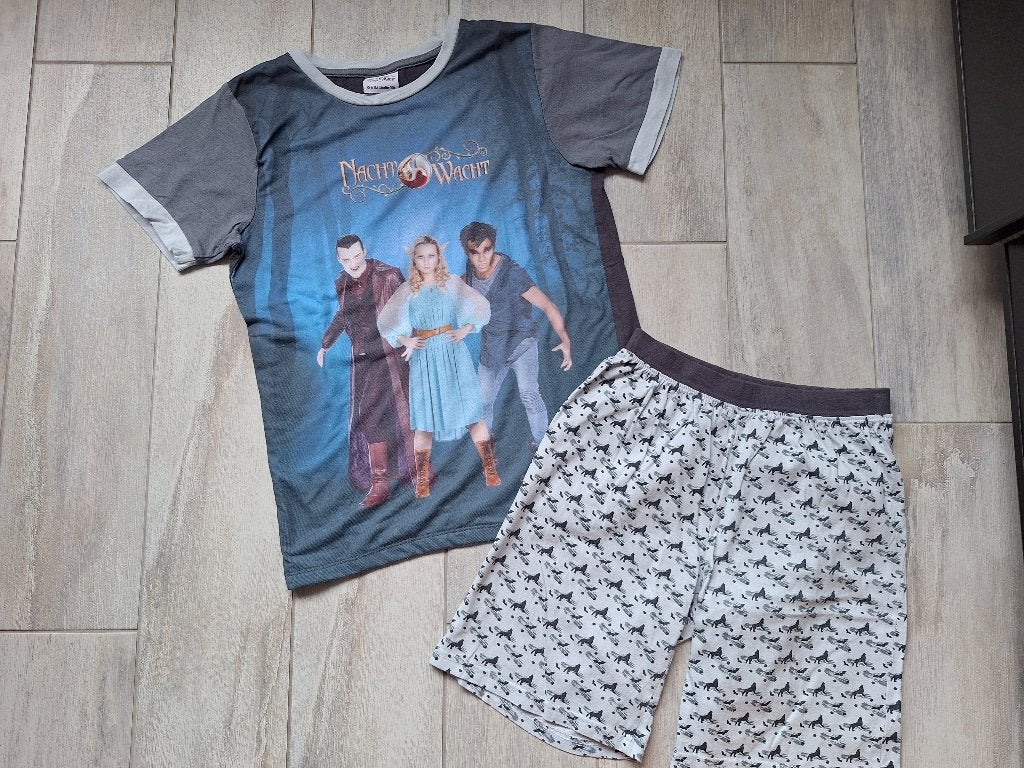 ★ M146/152 - Zomerpyjama Nachtwacht, Garçon, Enlèvement ou Envoi, Comme neuf, Vêtements de nuit ou Sous-vêtements