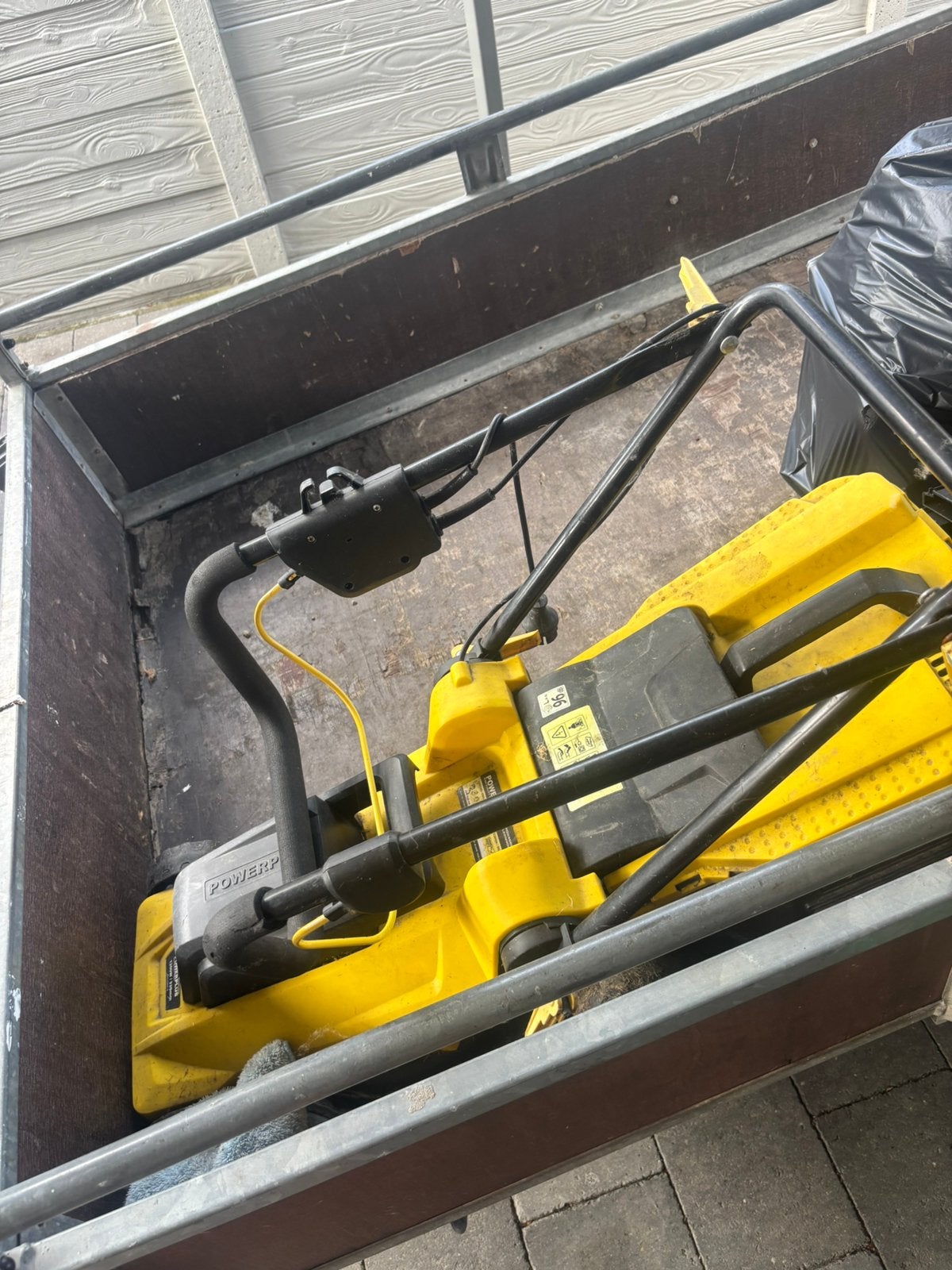 Elektrische grasmaaier, Ophalen of Verzenden, Gebruikt