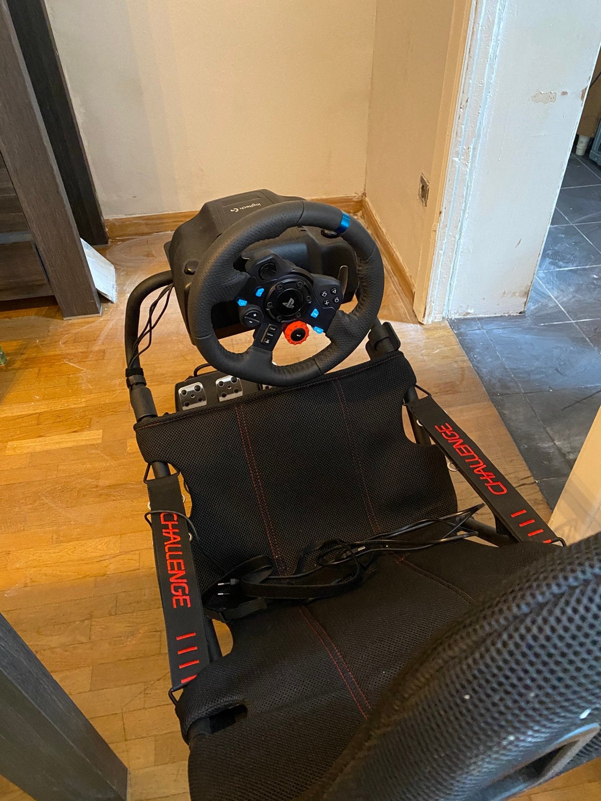 Volant et pedale de PlayStation logitech G29 + playseat, Enlèvement, Comme neuf