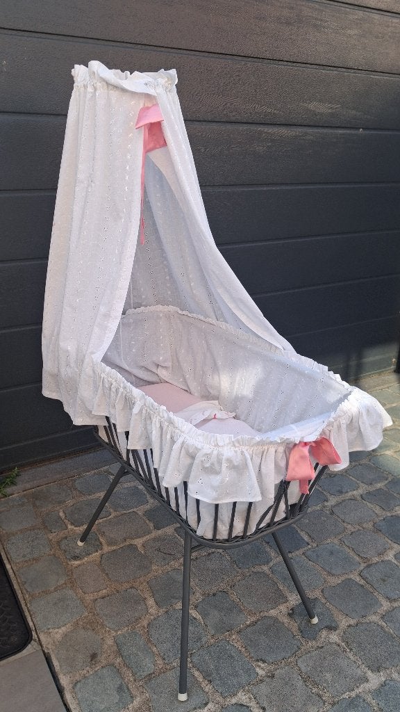 Vintage wieg, Kinderen en Baby's, Babywiegjes en Ledikanten, Ophalen, Zo goed als nieuw, Wieg
