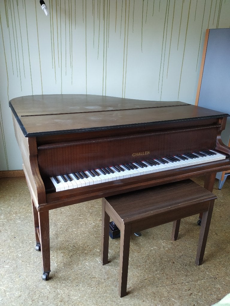 Authentieke Engelse CHALLEN kwartvleugel (ca. 1928), Musique & Instruments, Pianos, Enlèvement, Utilisé, Brun, À queue