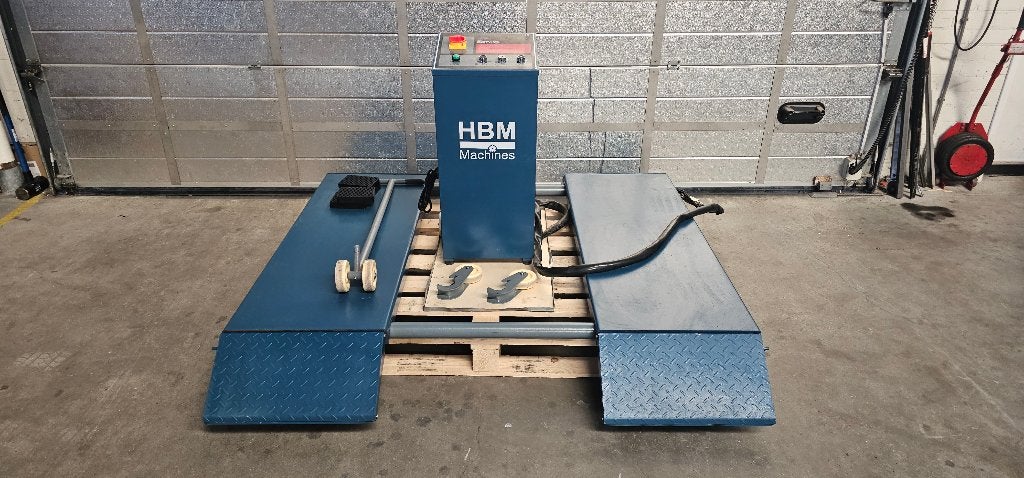HBM 3 Ton Poetsbrug - Bandenbrug - Hefbrug 230 Volt, Ophalen, Zo goed als nieuw