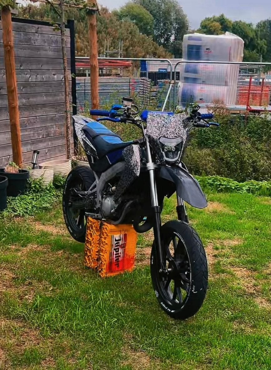 Aprilia sx 50, Fietsen en Brommers, Ophalen of Verzenden, Klasse B (45 km/u), Zo goed als nieuw