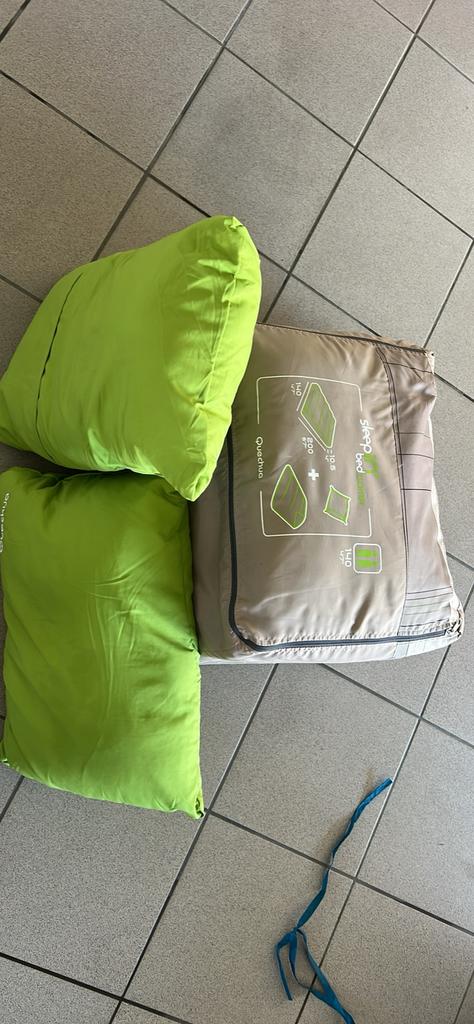 2 persoons matras met ‘slaapzak’( zie beschrijving), Caravanes & Camping, Matelas pneumatiques, Enlèvement, Comme neuf, 2 personnes