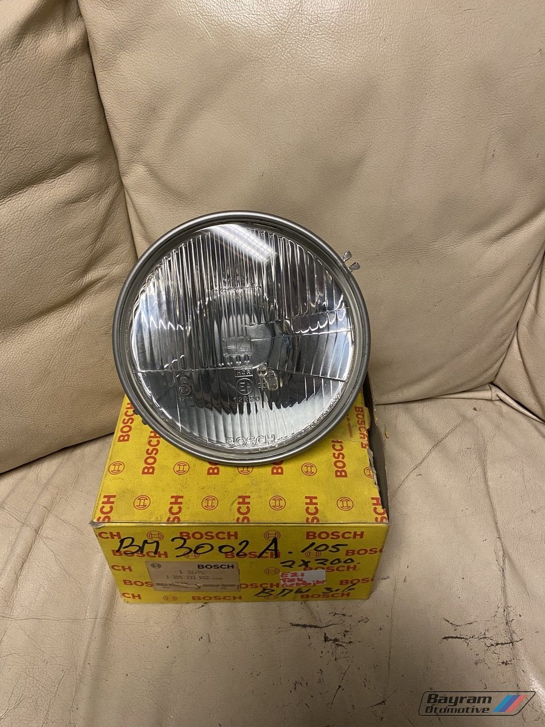 Bmw E21 koplamp Bosch zgan 0301610105 rechts 3-serie h4 nos, Auto-onderdelen, Verlichting, -, -, -