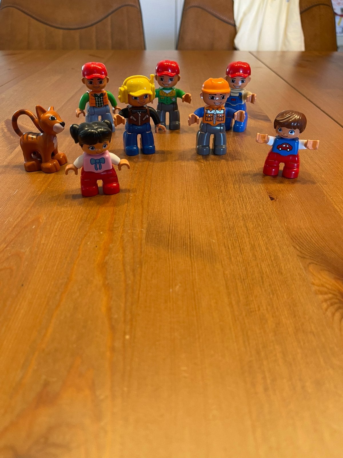 Set van 7 Duplo figuren en 1 kat, Kinderen en Baby's, Speelgoed | Duplo en Lego, Ophalen of Verzenden, Zo goed als nieuw, Minifiguur