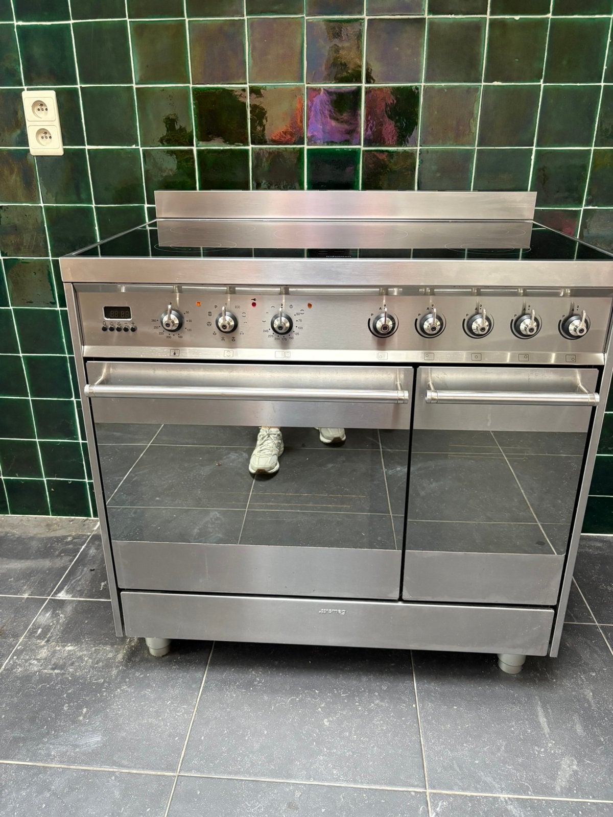 SMEG vrijstaand fornuis 90 cm, inductiekookplaat, pyrolyse, Elektronische apparatuur, Fornuizen, Gebruikt, Vrijstaand, Inductie
