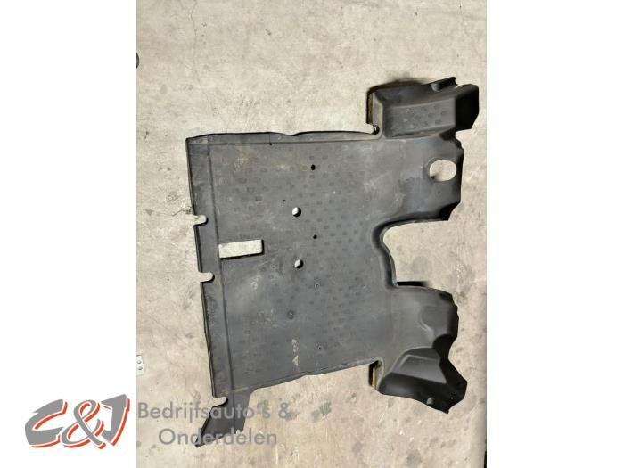 Vloerbedekking van een Renault Trafic, Gebruikt, -, Renault, -