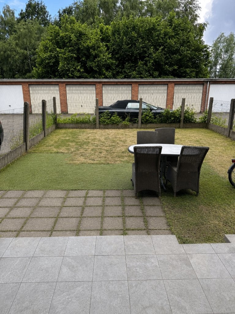2-slaapkamerappartement met gezellig koertje in Mortsel, 50 m² of meer, Antwerpen (stad)