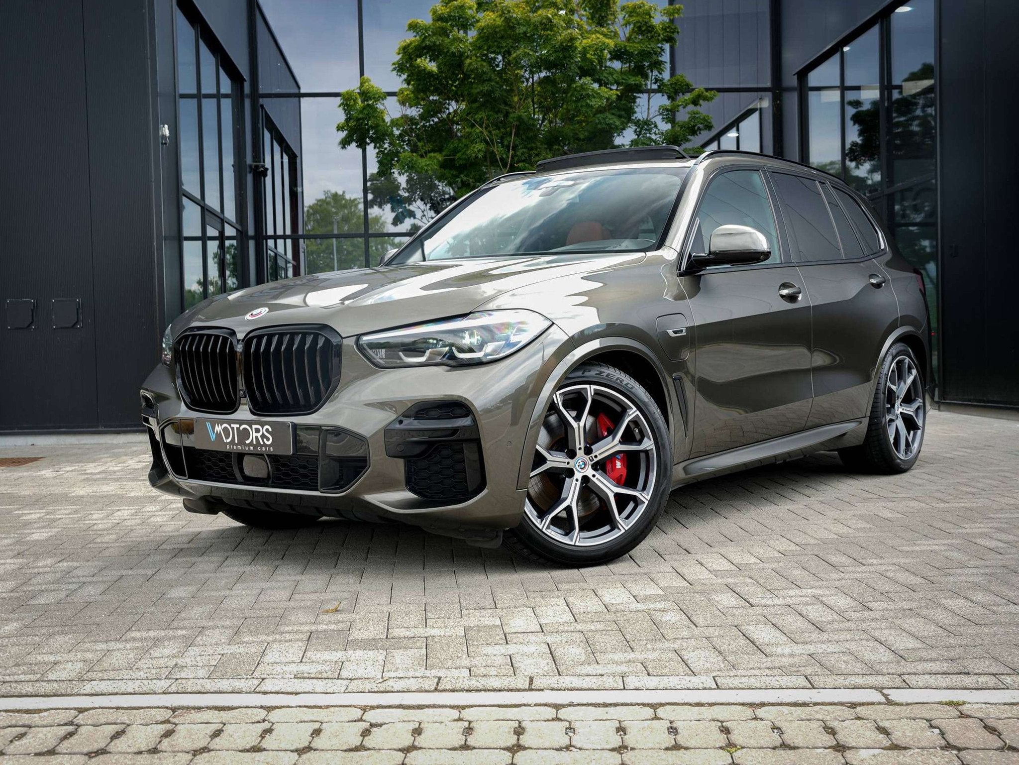 BMW X5 xDrive45e - M Sport - Sky Lounge - ACC - Luchtvering, Autos, BMW, Cuir, Achat, Entreprise, 5 portes