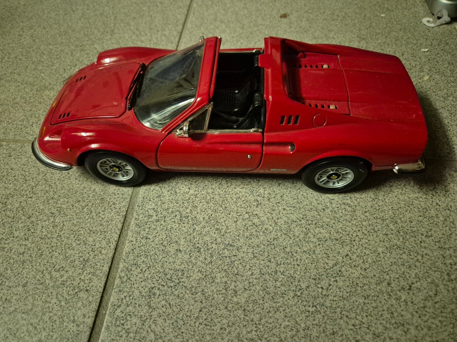 Hotwheels ferrari dino hot wheels, Hobby en Vrije tijd, Modelauto's | 1:18, Ophalen of Verzenden, Hot Wheels