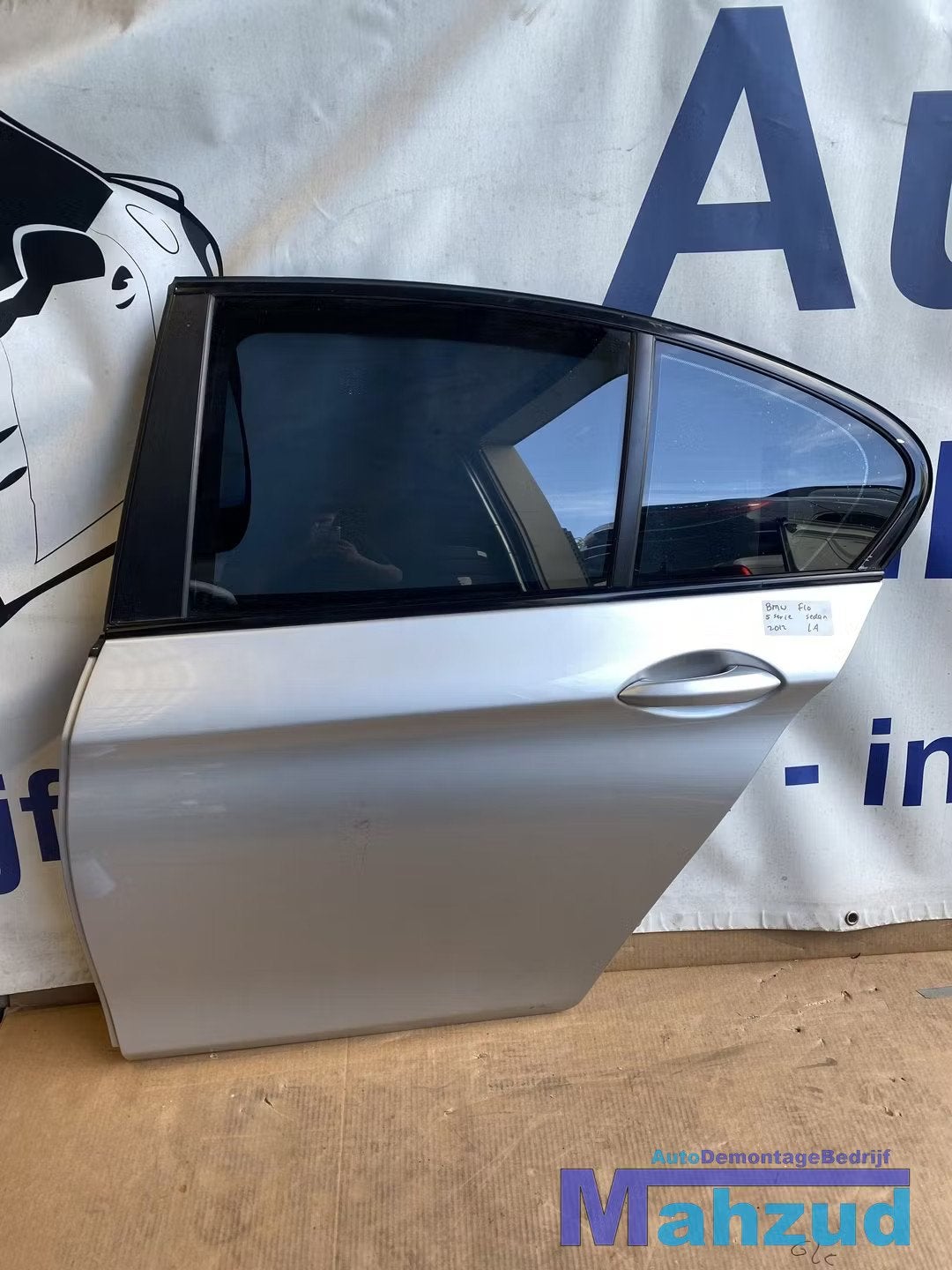 BMW 5 SERIE F10 Grijs links achter deur portier 2009-2016, Petuelring 130
80788  Munich, DE, Arrière, Info@bmw.de, Utilisé
