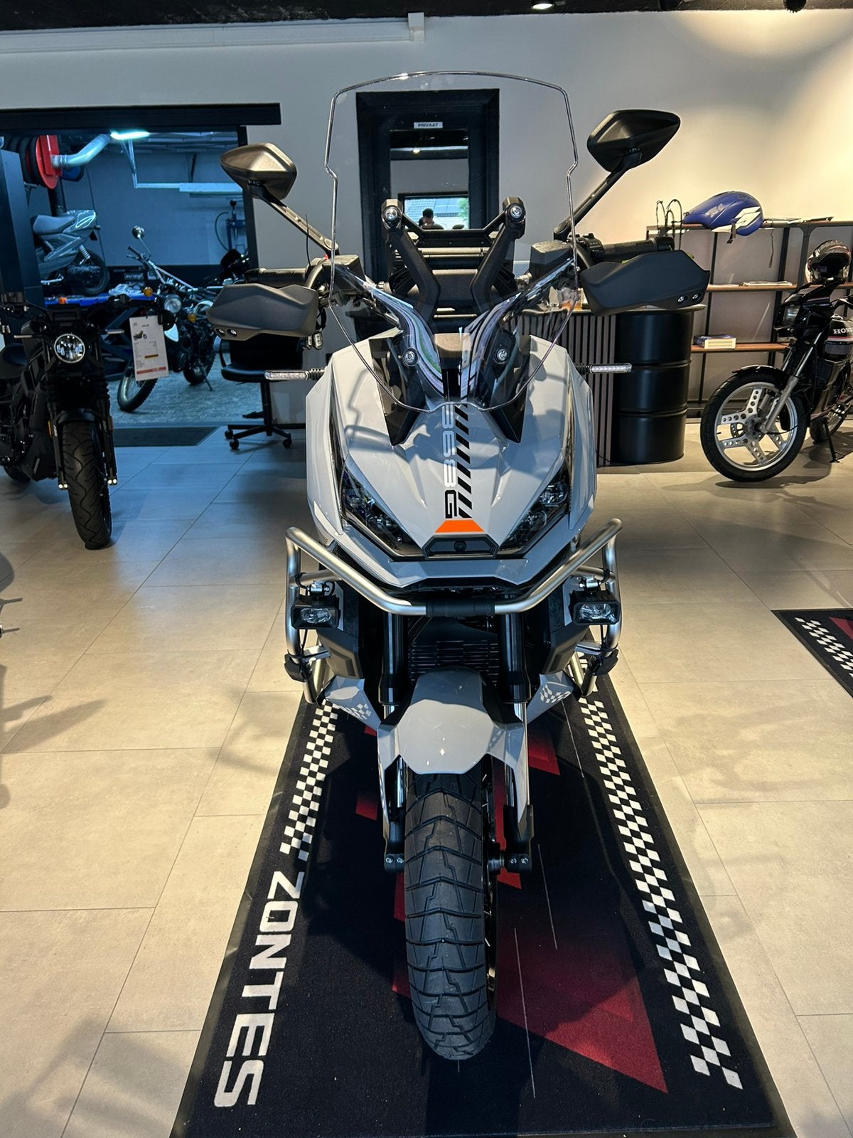 Zontes 368G ETC mecha grey - Adeventure scooter, Motoren, Ophalen
