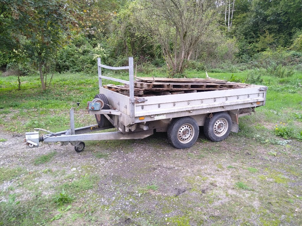 Remorque SARIS tribene électrique 2700 kg, Enlèvement, Utilisé