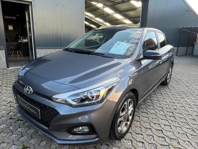 Hyundai i20 Benzine - AUTOMAAT - Slechts 21000 km !, Autos, Hyundai, Argent ou Gris, Achat, Euro 6, Entreprise